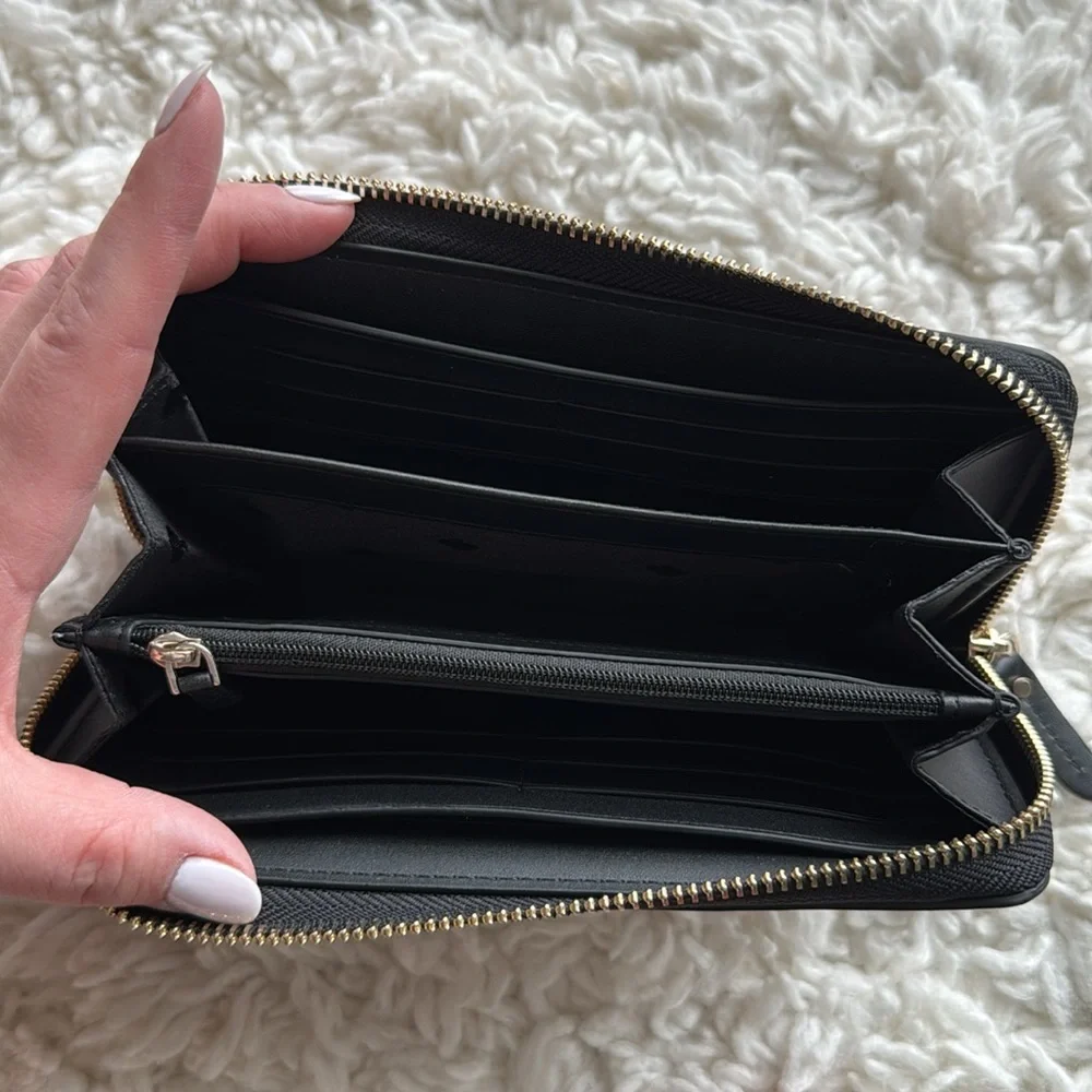 🆕 Kate‎ Spade Wallet